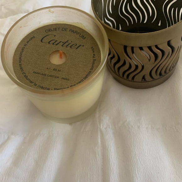 Must de Cartier Refillable Scented Candle - Picture 7 of 9